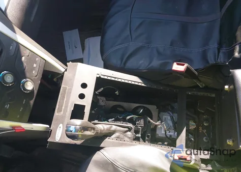 2015 Ford Explorer Xlt z USA, uszkodzony, nr VIN 1FM5K8D86FGA81242